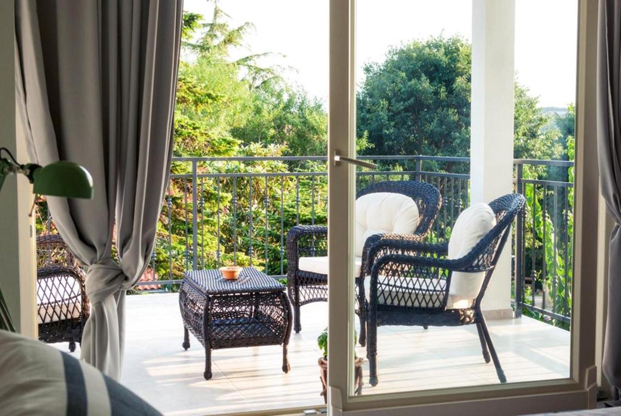Villa Mediterranea - Apartments Medolino Esterno foto
